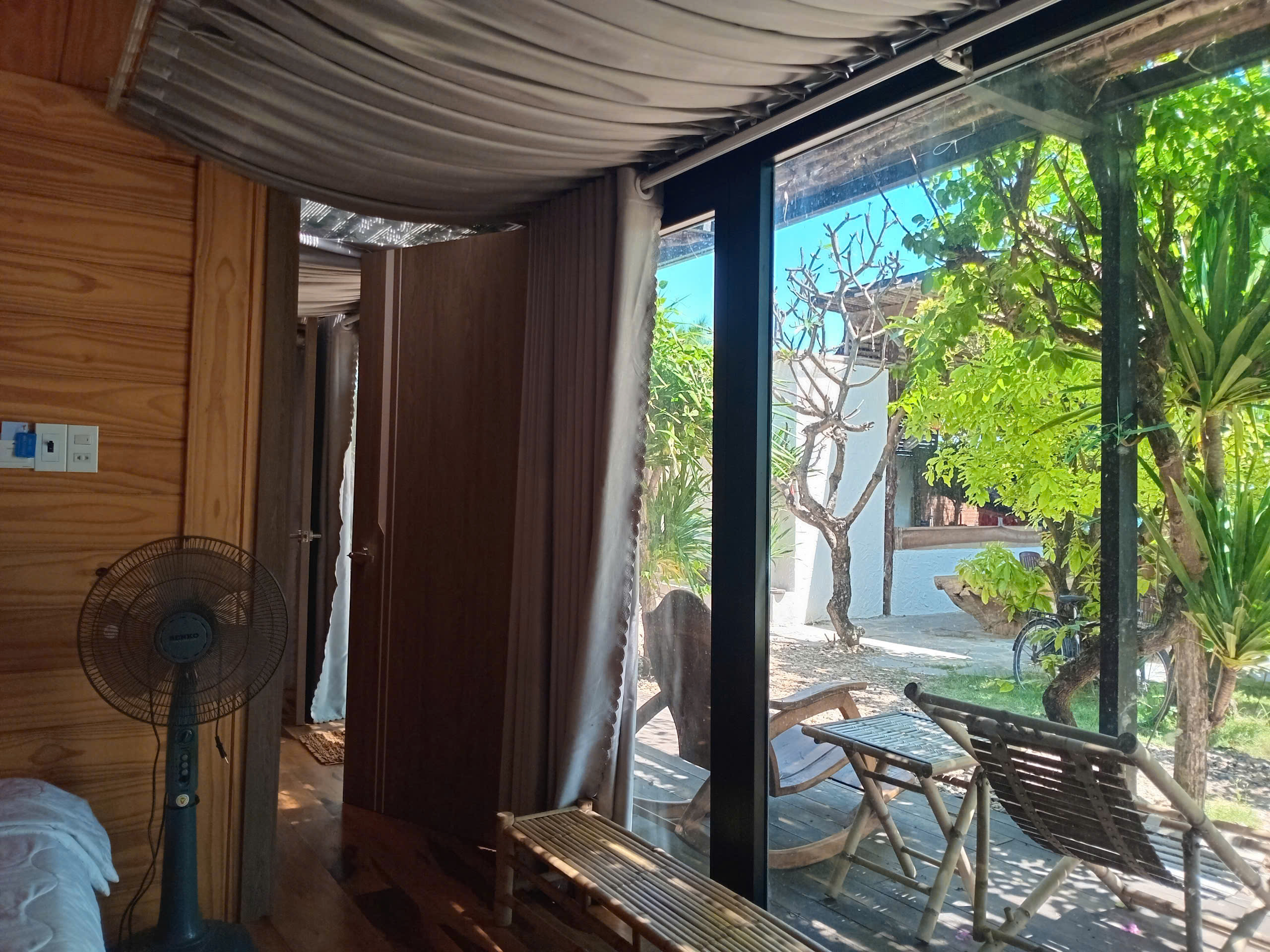 Long Thuy Song Ngu House 11